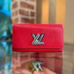 LOUIS VUITTON Red Epi Twist Wallet
